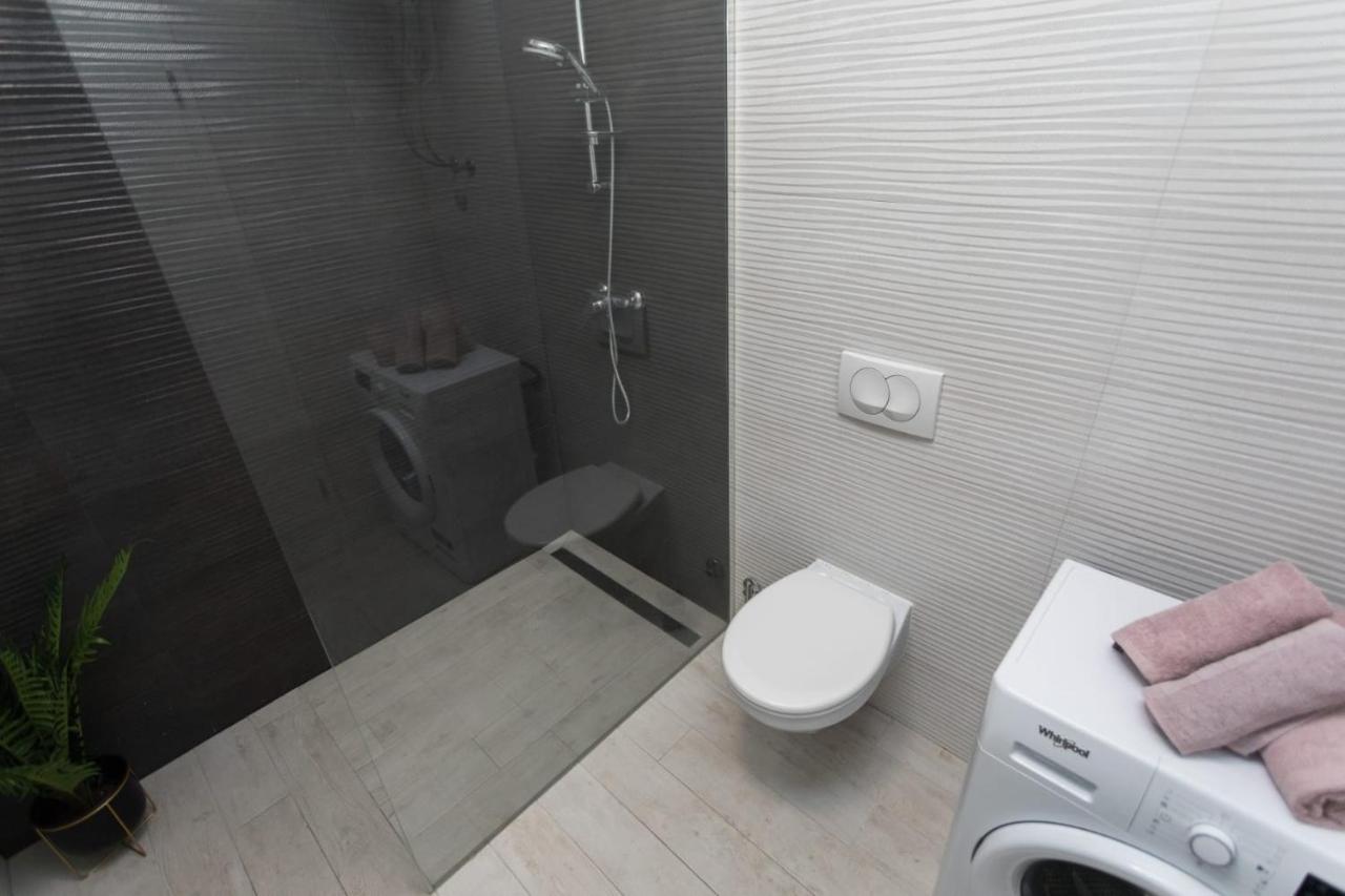 Bloom Apartment Сплит Екстериор снимка