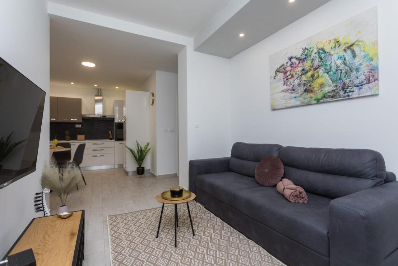Bloom Apartment Сплит Екстериор снимка