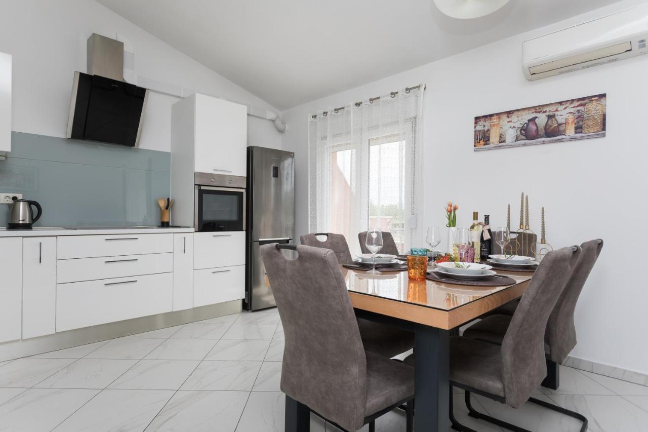 Bloom Apartment Сплит Екстериор снимка