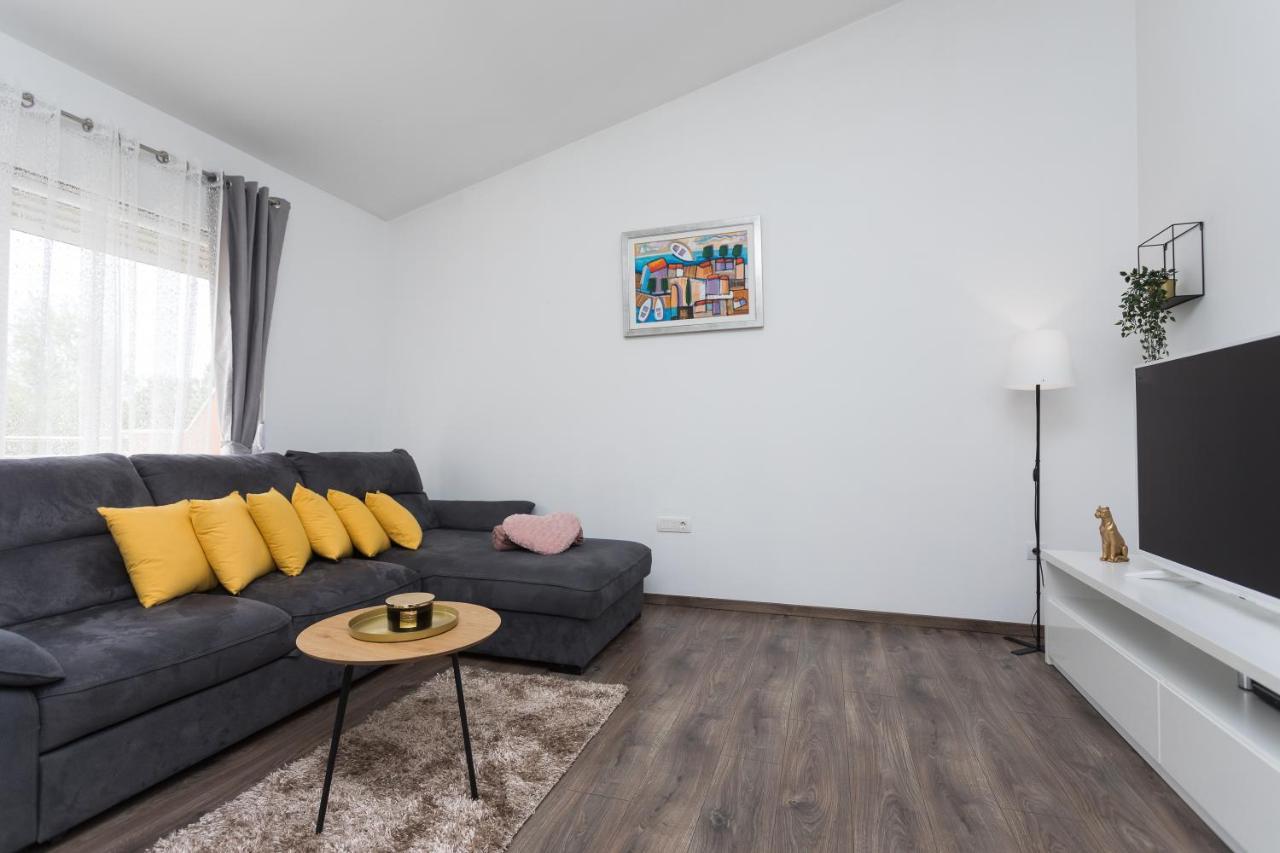 Bloom Apartment Сплит Екстериор снимка