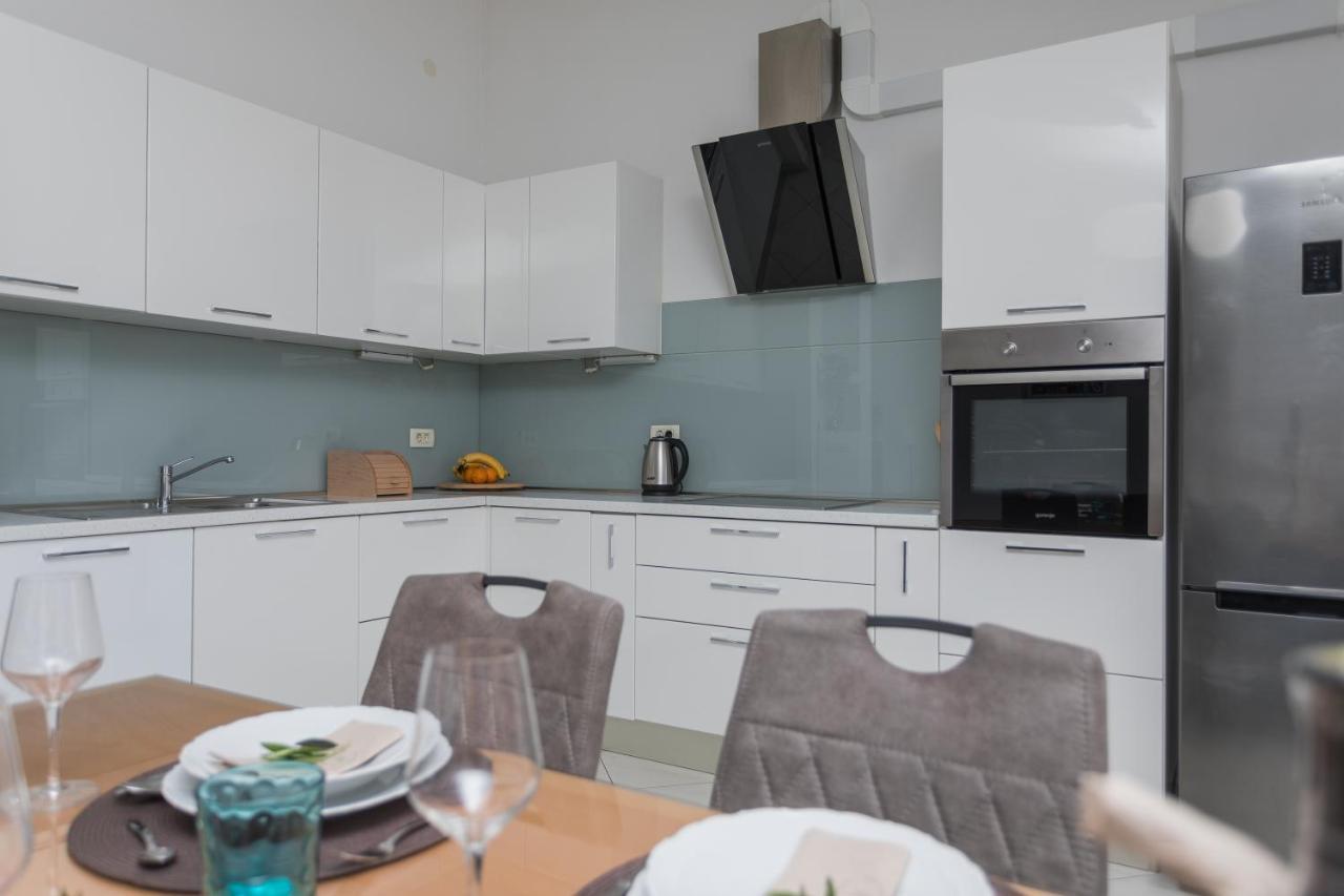 Bloom Apartment Сплит Екстериор снимка